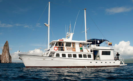 Golondrina Yacht